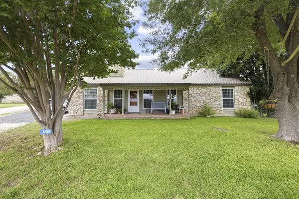 139 Eickenroht, Ingram, TX 78028