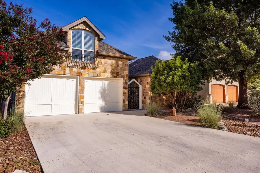 2885 Rock Barn Dr, Kerrville, TX 78028 - #2
