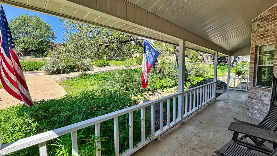 1800 Foothills Dr, Kerrville, TX 78028 - #3