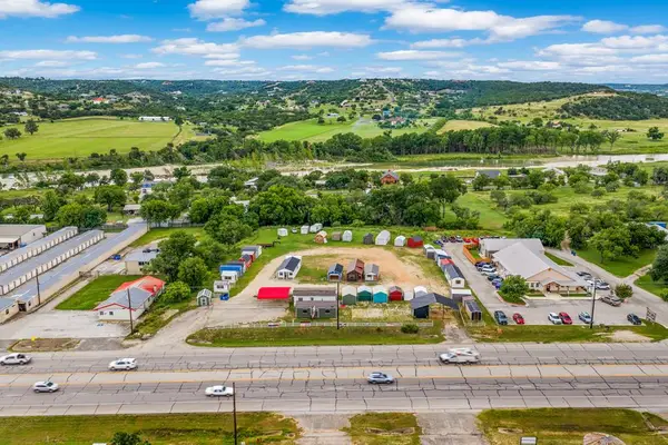 1815 Junction Hwy, Kerrville, TX 78028