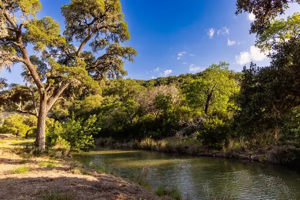 161 Flach Ranch Rd, Comfort, TX 78013