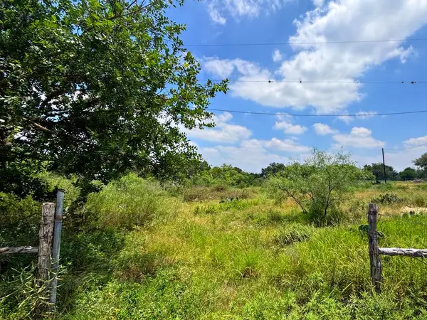 10348 River Rd, Camp Wood, TX 78833
