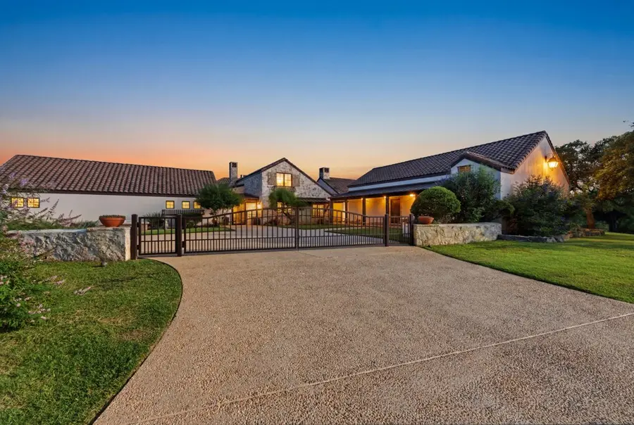 277 N Majestic Ridge N, Comfort, TX 78013 - #2