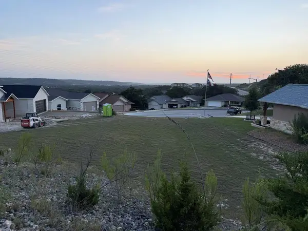 306 Vantage Circle, Kerrville, TX 78028