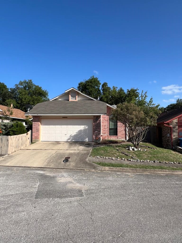 102 Aspen, Kerrville, TX 78028