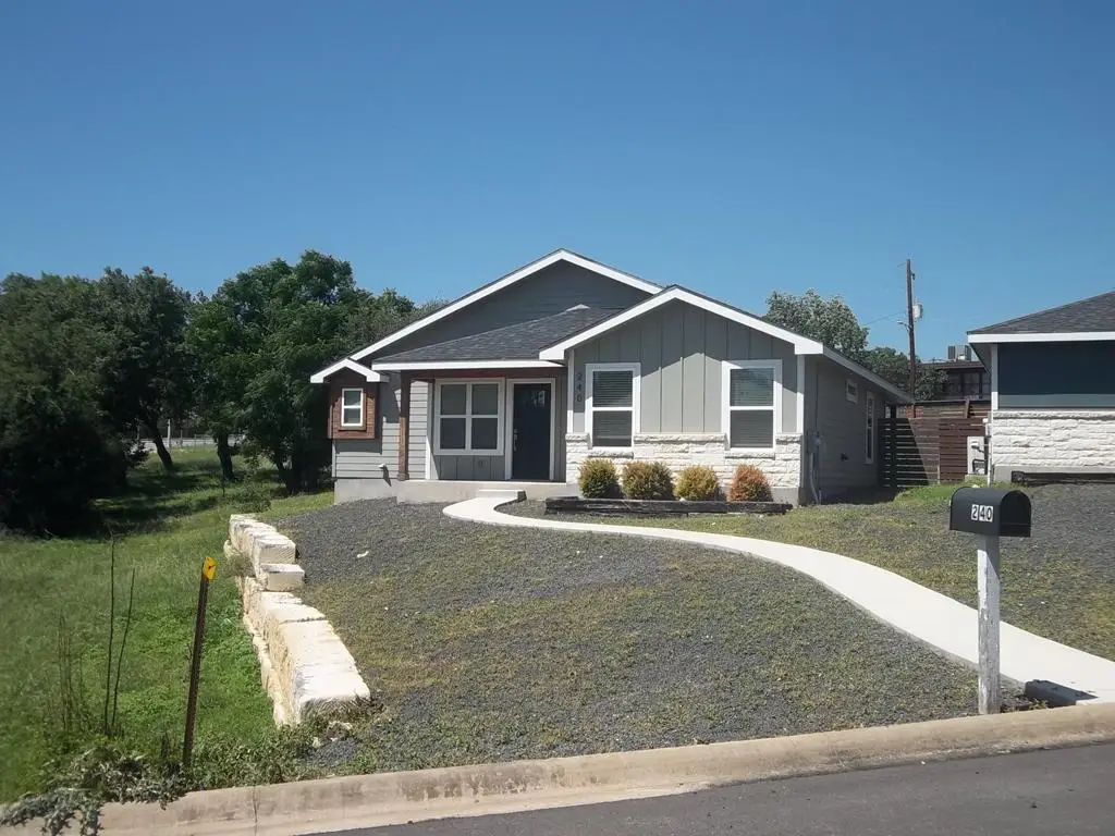240 Pin Oak Way, Kerrville, TX 78028 - #1
