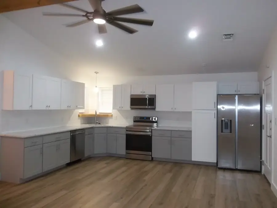 240 Pin Oak Way, Kerrville, TX 78028 - #2