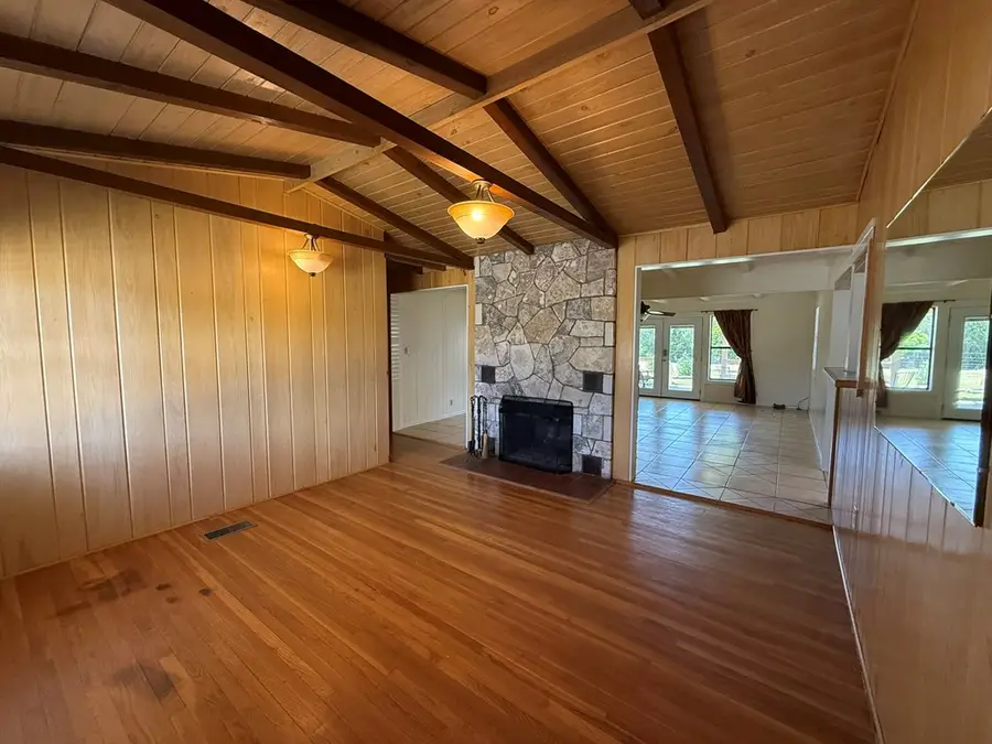 516 Harper Rd, Kerrville, TX 78028 - #3
