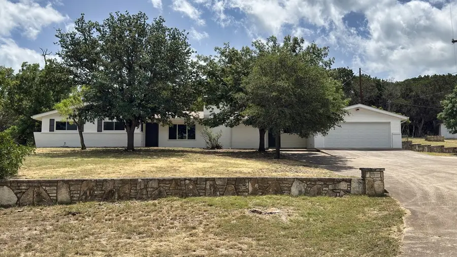 241 W Doris Dr, Kerrville, TX 78028 - #3