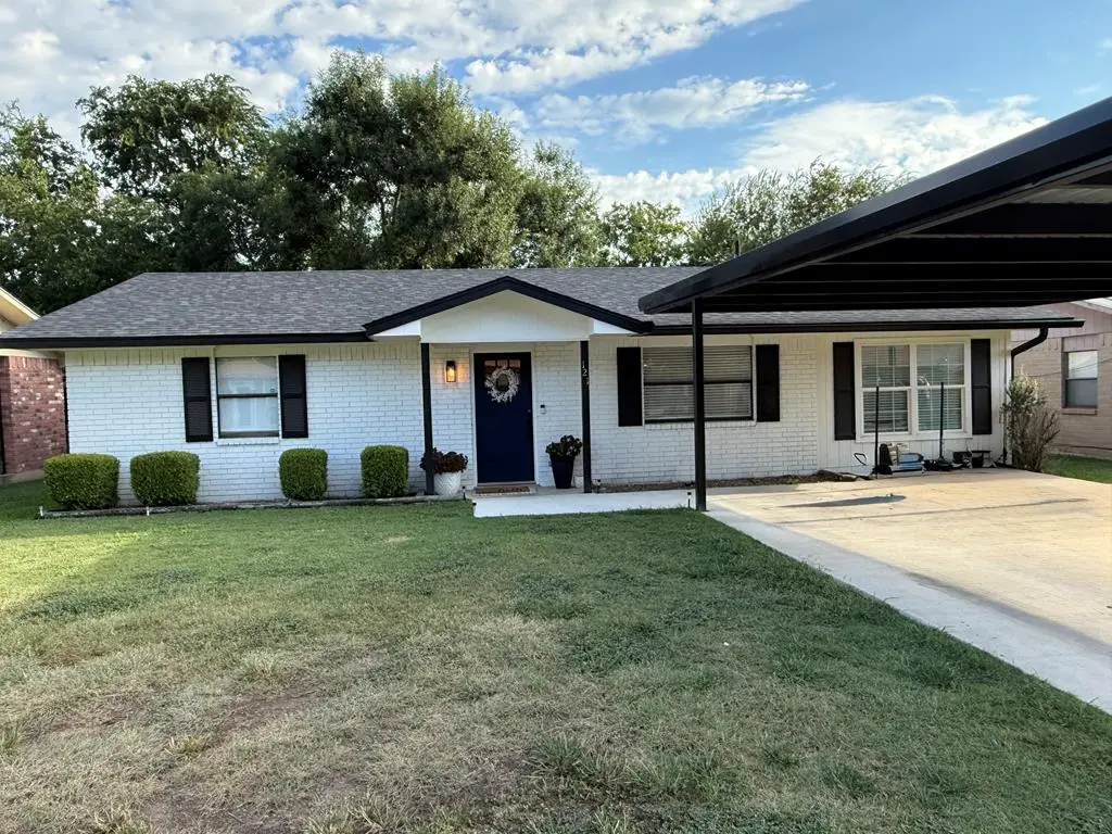 121 Ace Ranch Rd, Kerrville, TX 78028 - #1