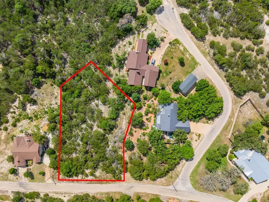 170 Crockett Dr, Kerrville, TX 78028 - #2