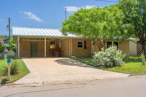 1602 Deer Trail, Kerrville, TX 78028