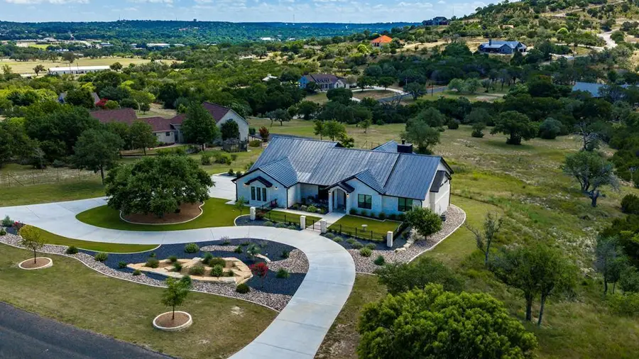 204 Beverly Hills Lane, Kerrville, TX 78028 - #2