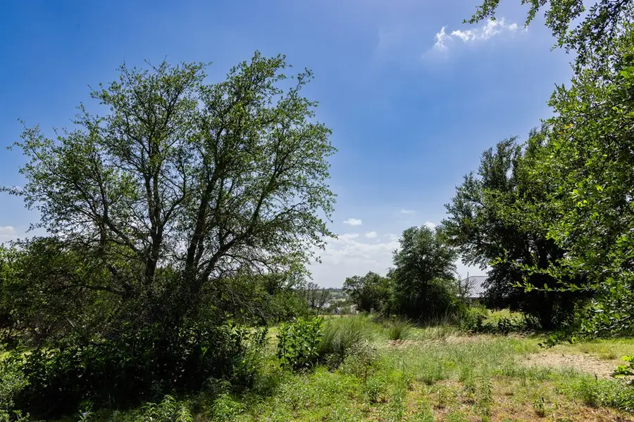 1010 Comanche Hills Dr, Kerrville, TX 78028 - #3