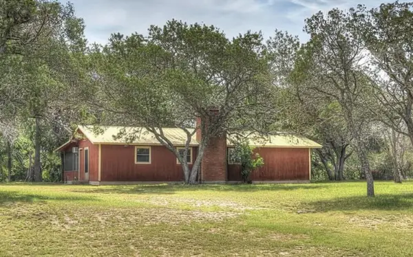 154 Weston Road, Leakey, TX 78873
