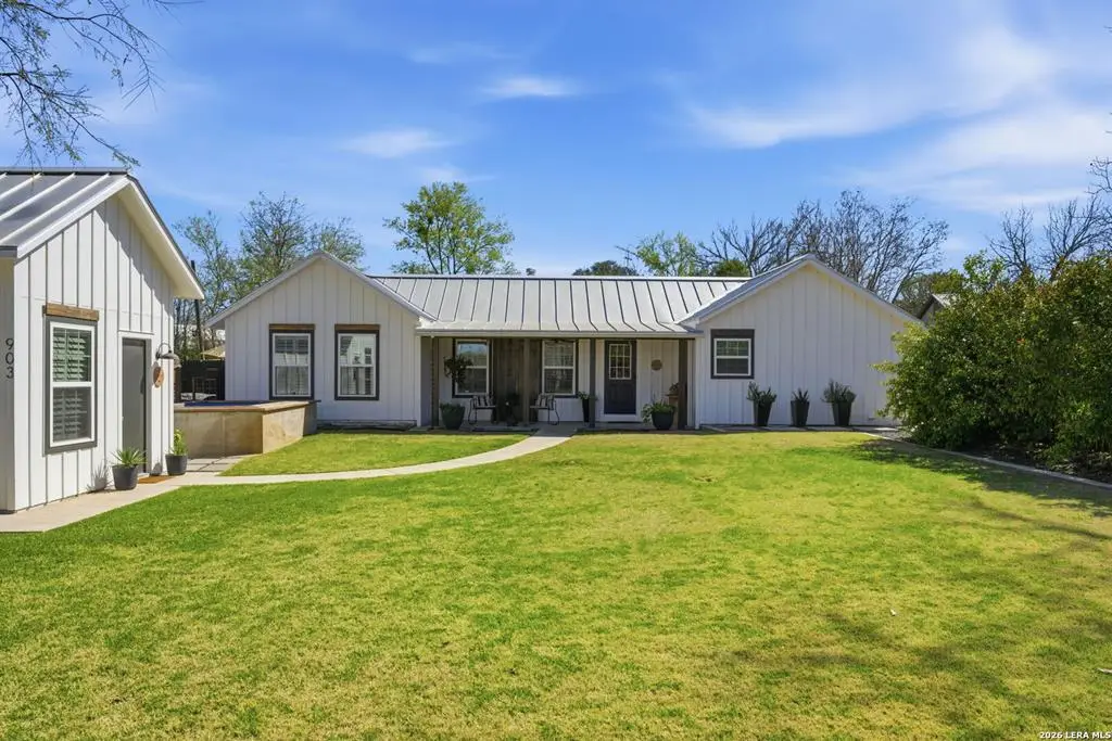 903 Front, Comfort, TX 78013 - #1