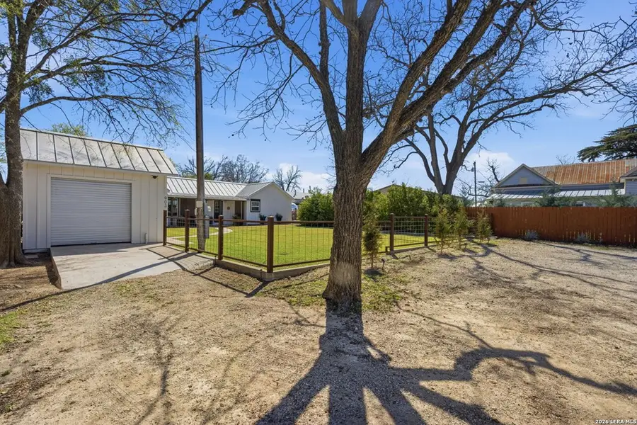 903 Front, Comfort, TX 78013 - #3