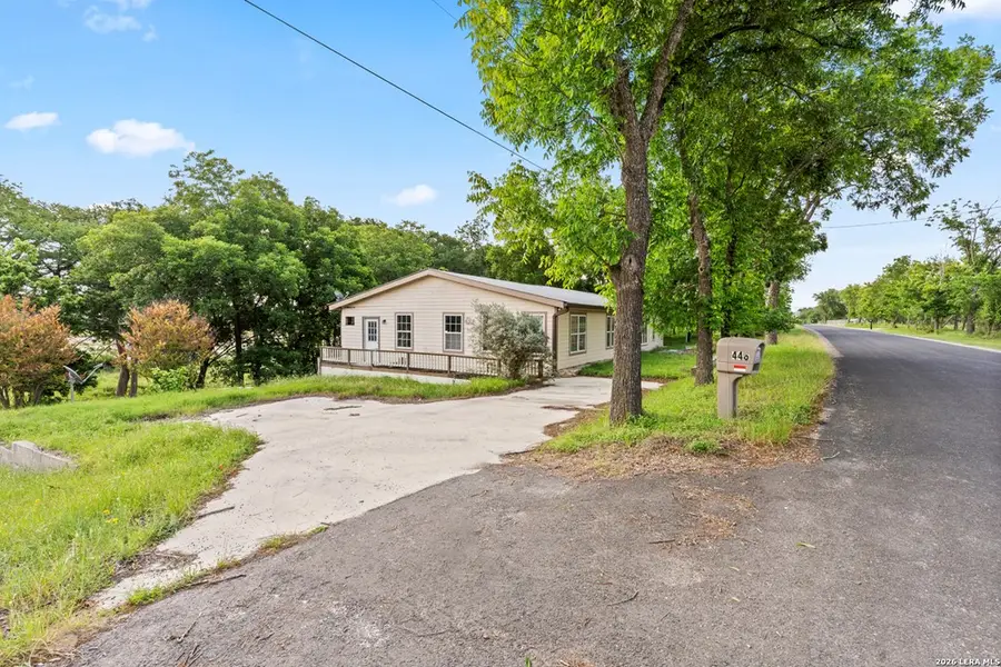 446 Wharton Rd, Kerrville, TX 78028 - #2