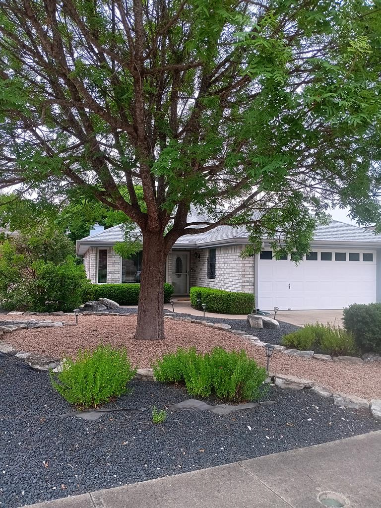 217 Oak Hill Dr, Kerrville, TX 78028 - #1