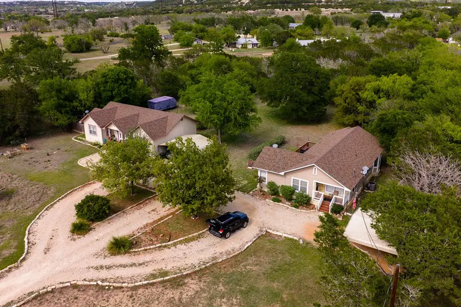 659 B Town Creek Rd, Kerrville, TX 78028 - #2