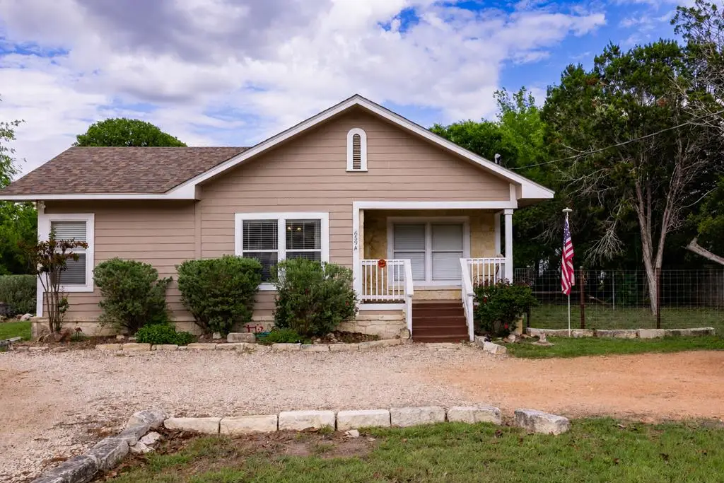 659-A Town Creek Rd, Kerrville, TX 78028 - #1