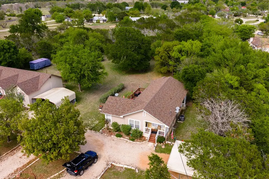 659-A Town Creek Rd, Kerrville, TX 78028 - #2