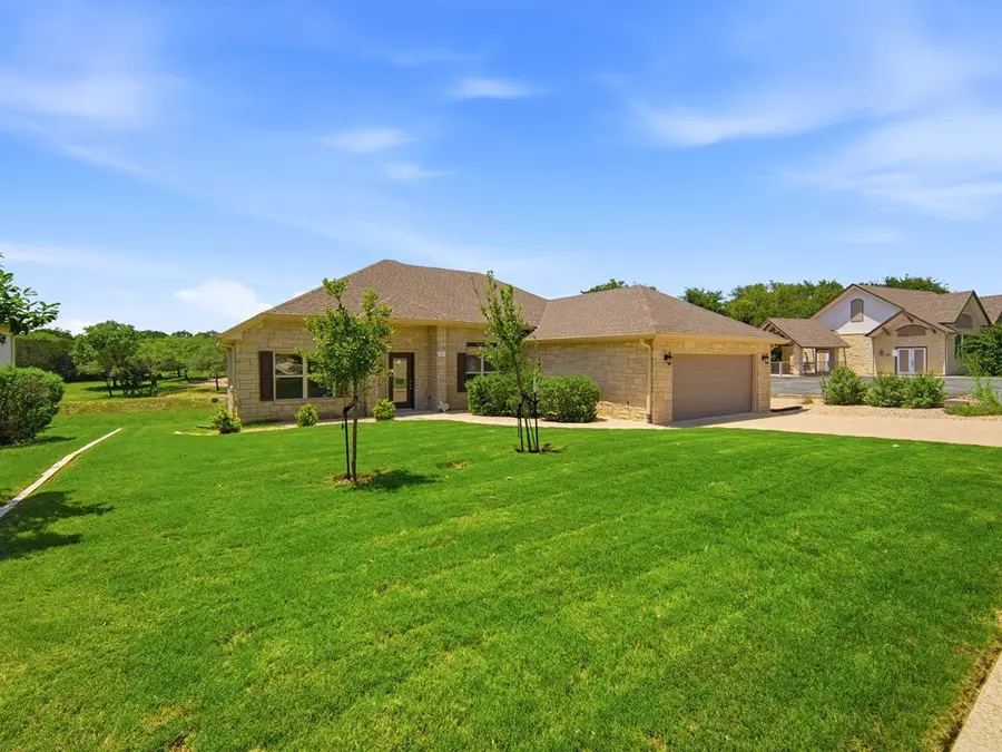 2011 N Athens Ave, Kerrville, TX 78028 - #3