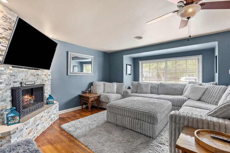 311 Spence St, Kerrville, TX 78028 - #3