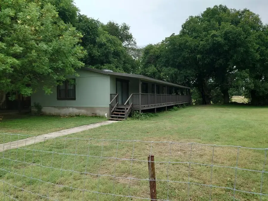 130 Verde Park Blvd, Center Point, TX 78010 - #2