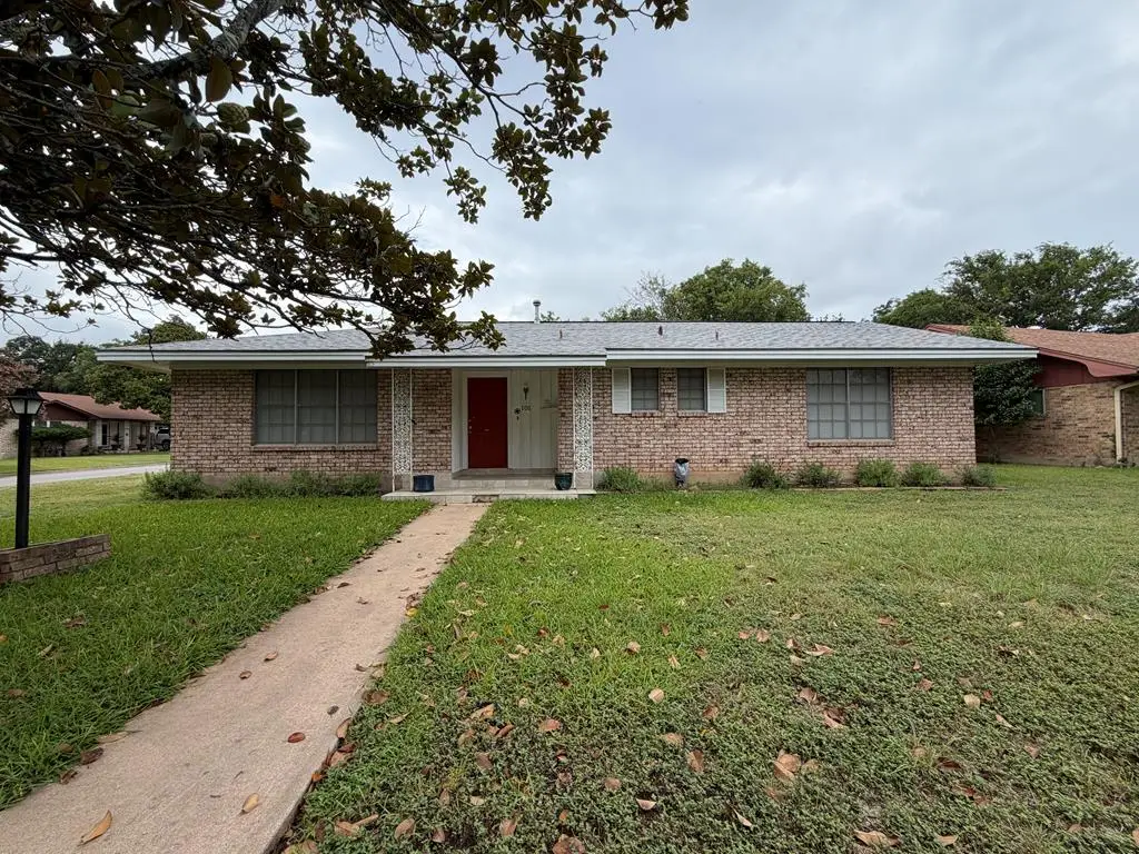 101 Crescent Dr, Kerrville, TX 78028 - #1