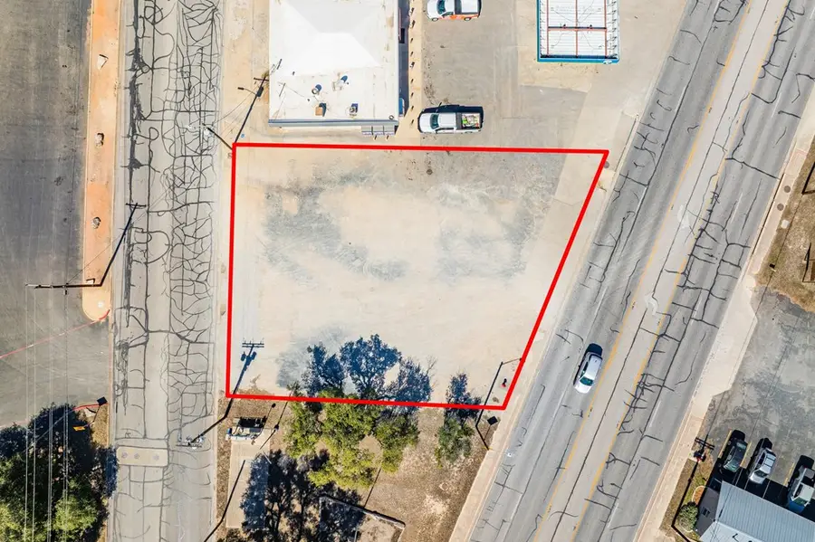 1812 Water St, Kerrville, TX 78028 - #3