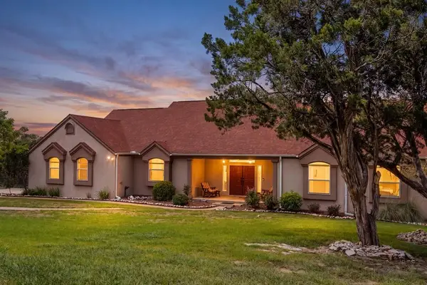 1000 High Pointe Dr, Kerrville, TX 78028