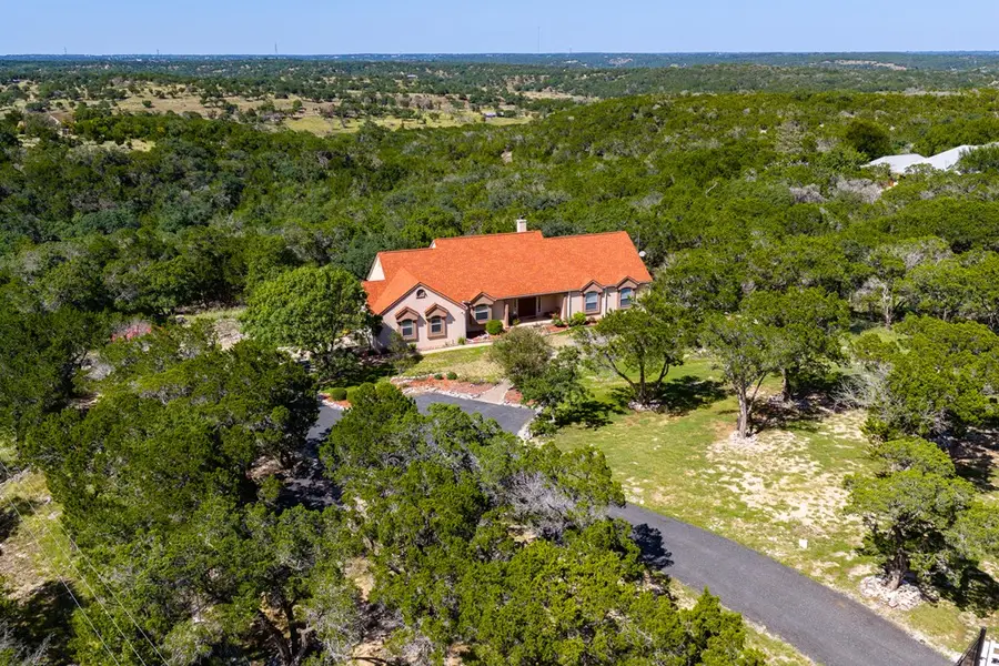 1000 High Pointe Dr, Kerrville, TX 78028 - #3