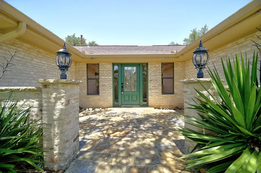 406 Timber Ridge Dr, Kerrville, TX 78028 - #3
