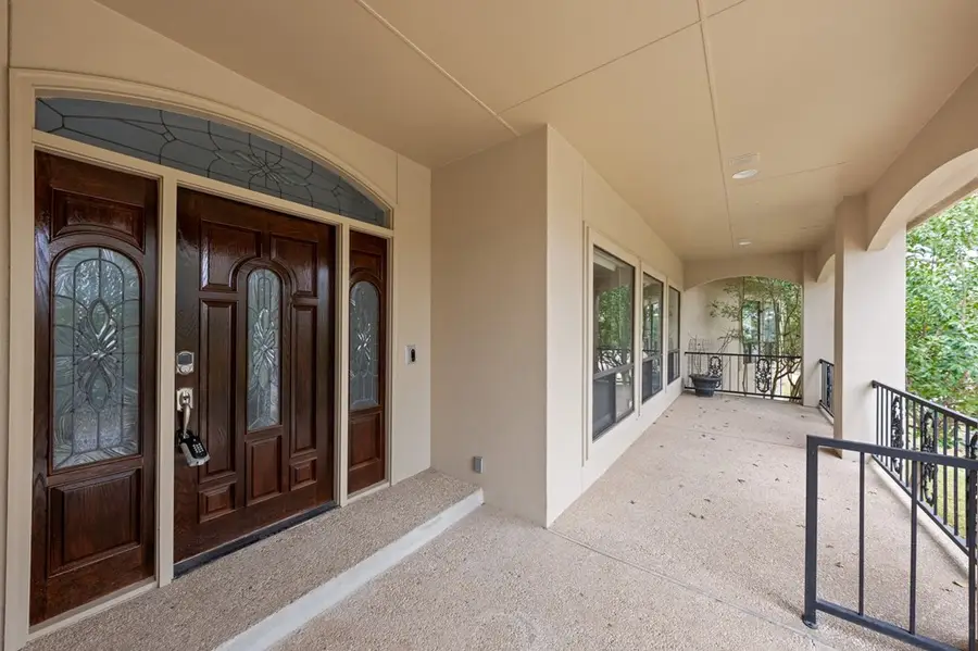 315 Lakewood Dr, Kerrville, TX 78028 - #3