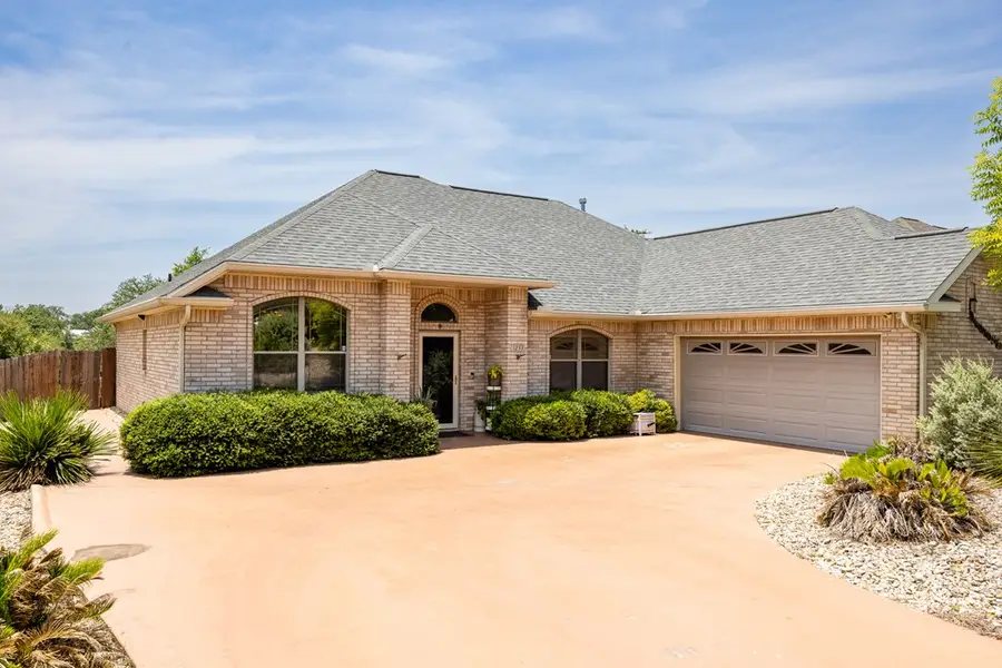 1233 Hilltop Rd, Kerrville, TX 78028 - #3