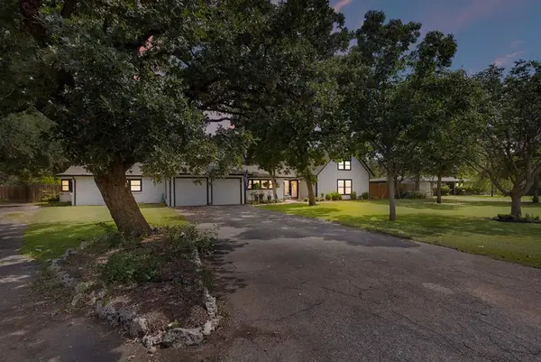 131 Elm Way, Kerrville, TX 78028