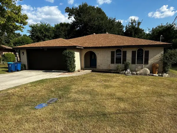 111 Homestead Dr, Kerrville, TX 78028
