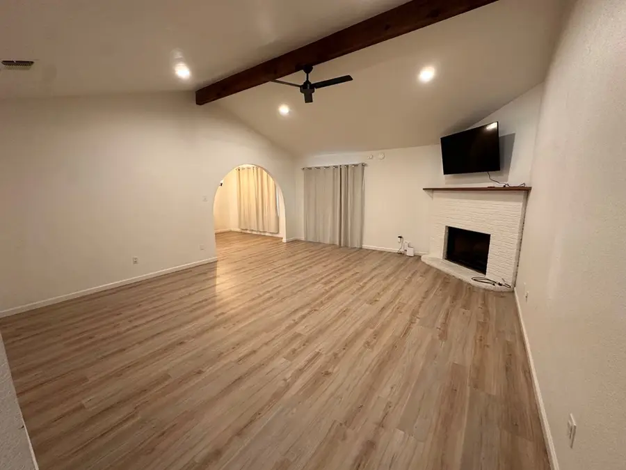 111 Homestead Dr, Kerrville, TX 78028 - #3