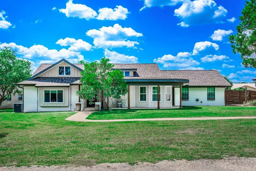 102 Bowie Dr, Kerrville, TX 78028 - #2