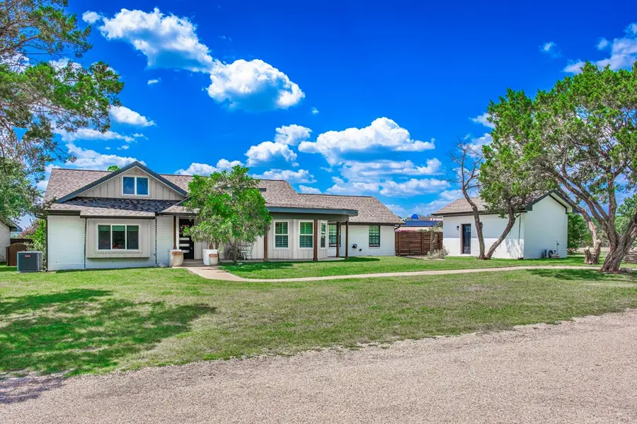 102 Bowie Dr, Kerrville, TX 78028 - #3