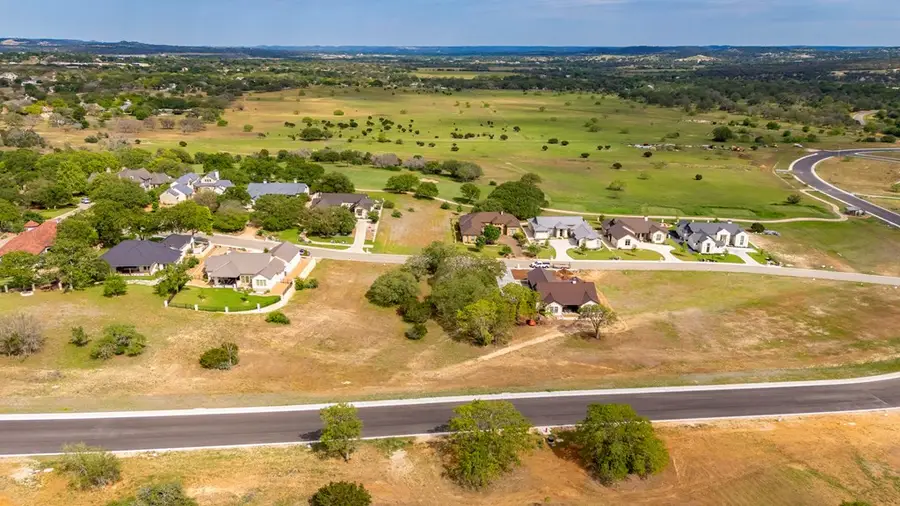 1104 Pinnacle View Dr, Kerrville, TX 78028 - #2
