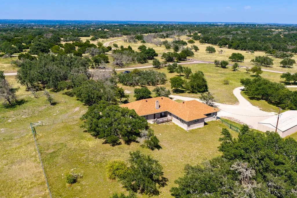 5078 Friedrich Rd, Fredericksburg, TX 78624 - #1
