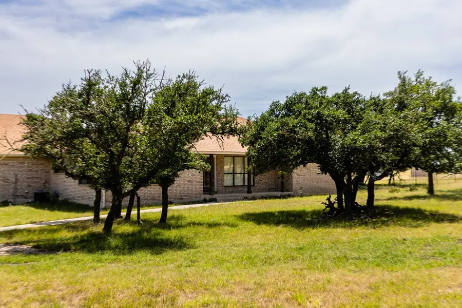 5078 Friedrich Rd, Fredericksburg, TX 78624 - #2