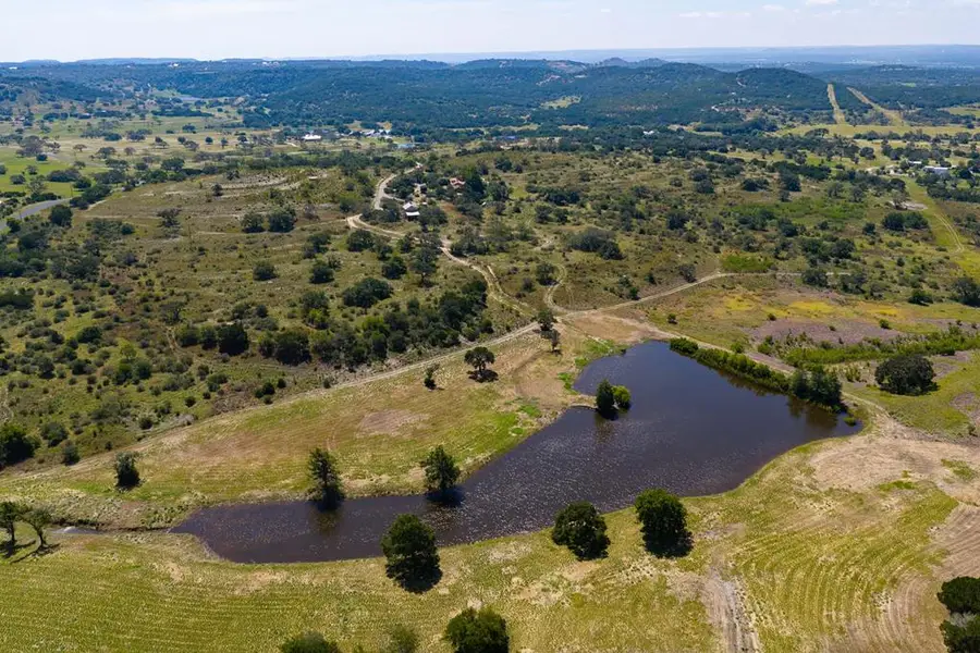 204 Ranch House Rd, Kerrville, TX 78028 - #2