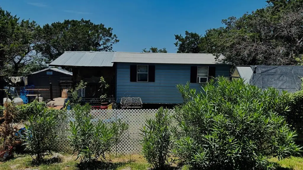 145 S Mai Rd, Kerrville, TX 78028 - #1