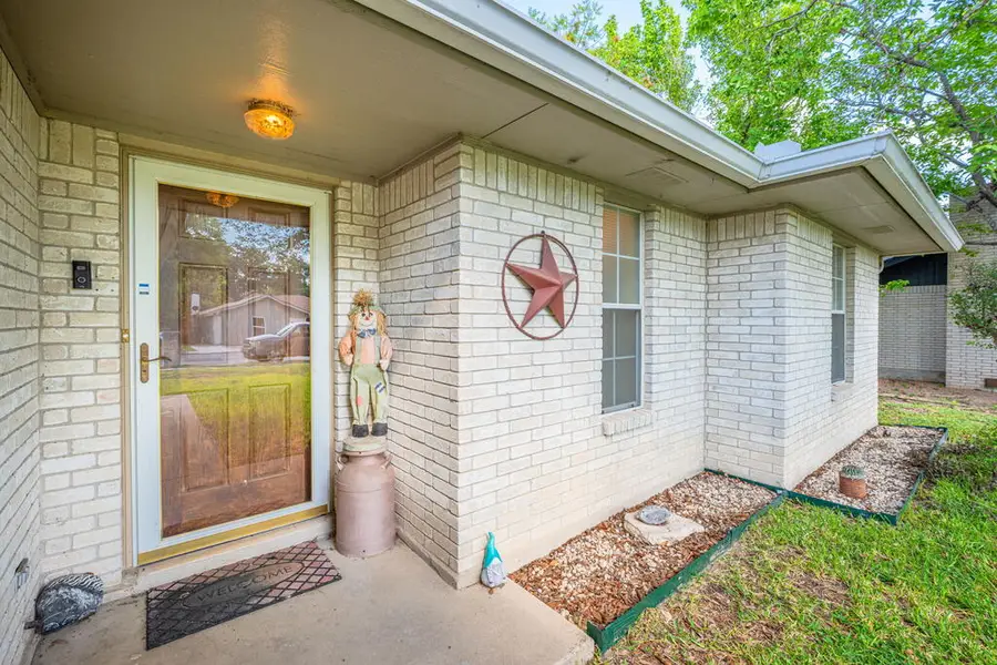 2310 Trails End, Kerrville, TX 78028 - #2