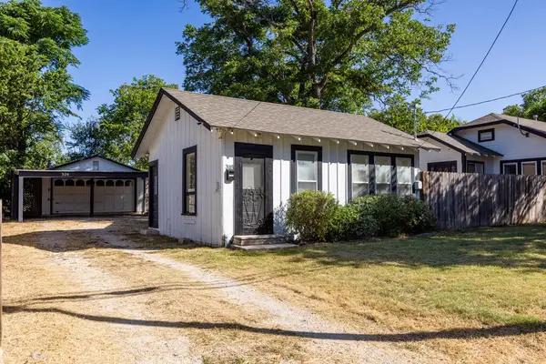 318 Lytle St, Kerrville, TX 78028