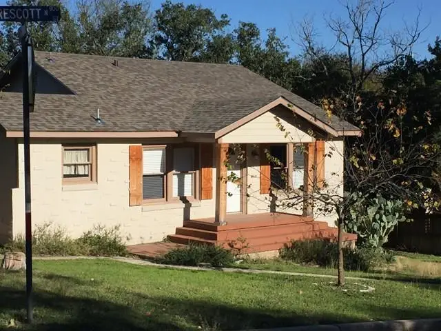 900 Prescott St, Kerrville, TX 78028 - #1