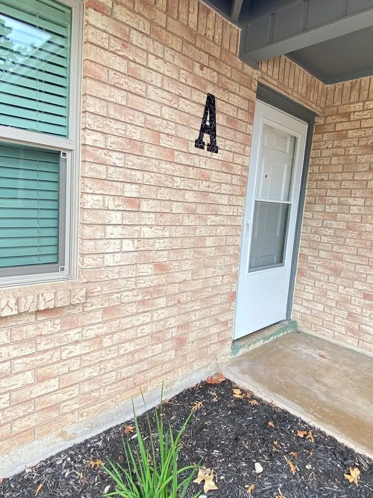 205 A&B N Manor Dr, Kerrville, TX 78028 - #2